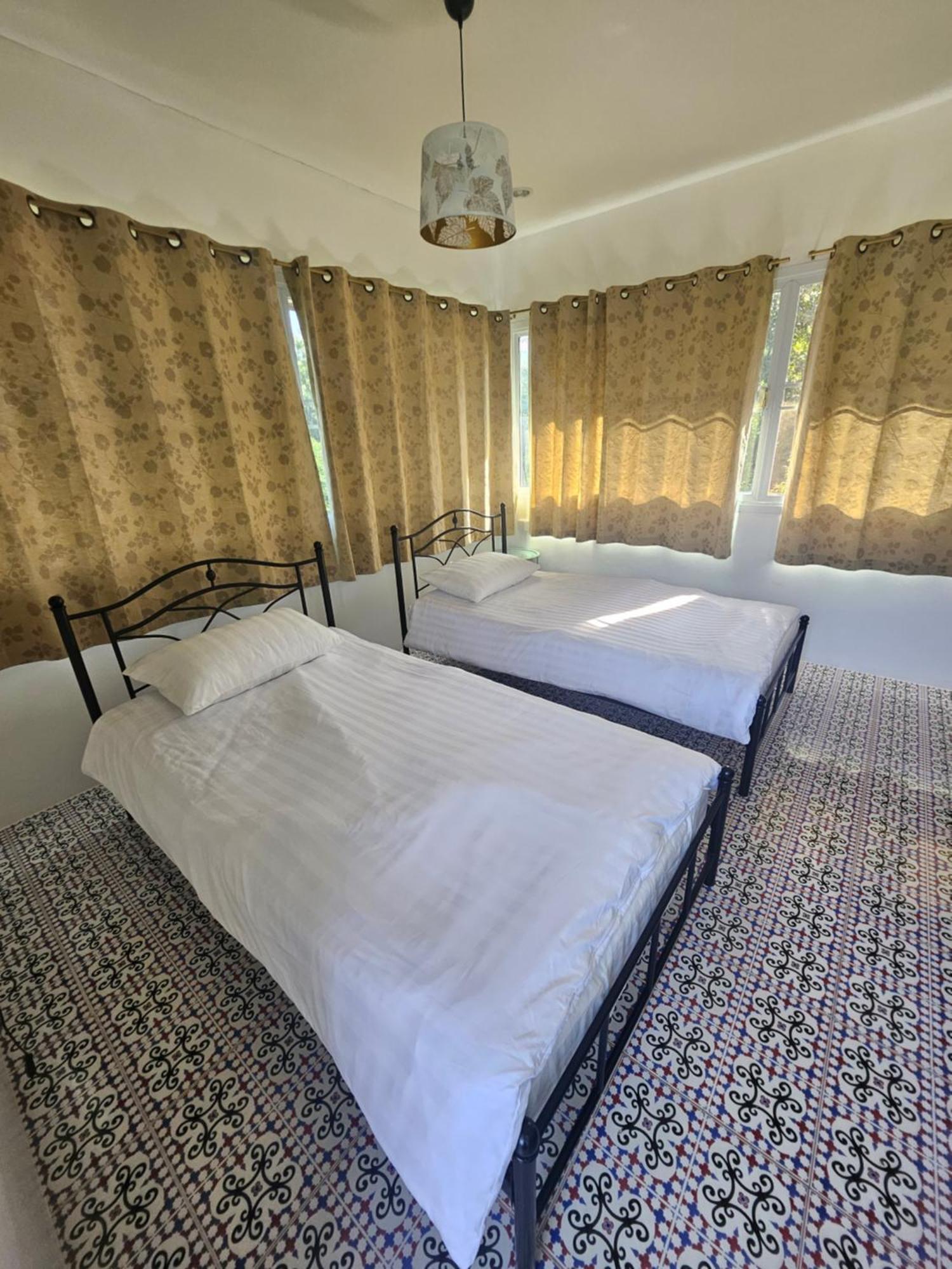 Bed and Breakfast Khaoyaitriplefive Ban Thung Sawang Esterno foto